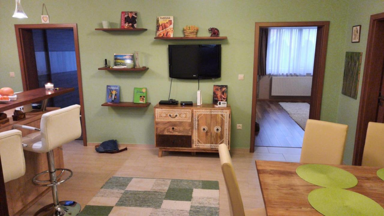 Aranypatak Apartmanhaz Szombathely Exterior photo