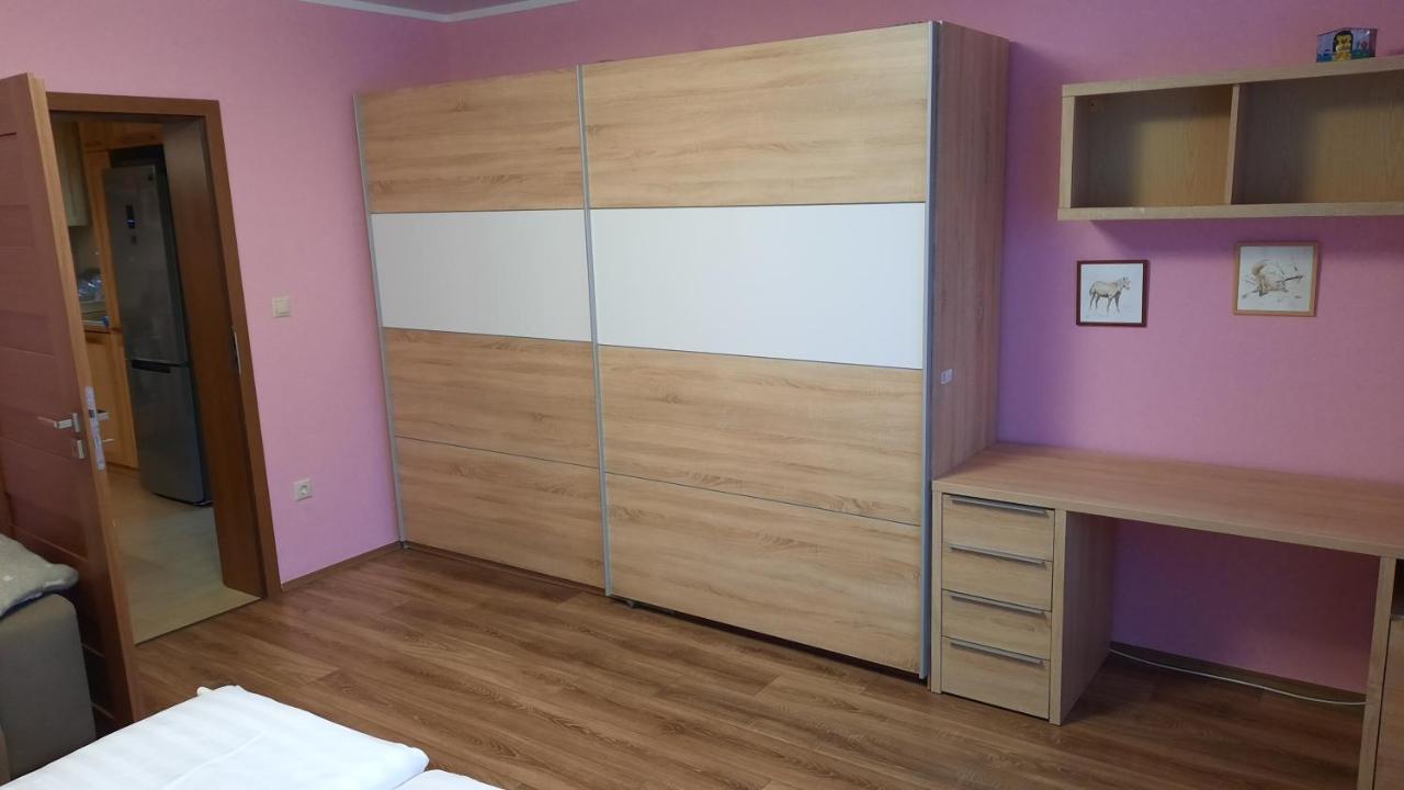 Aranypatak Apartmanhaz Szombathely Exterior photo